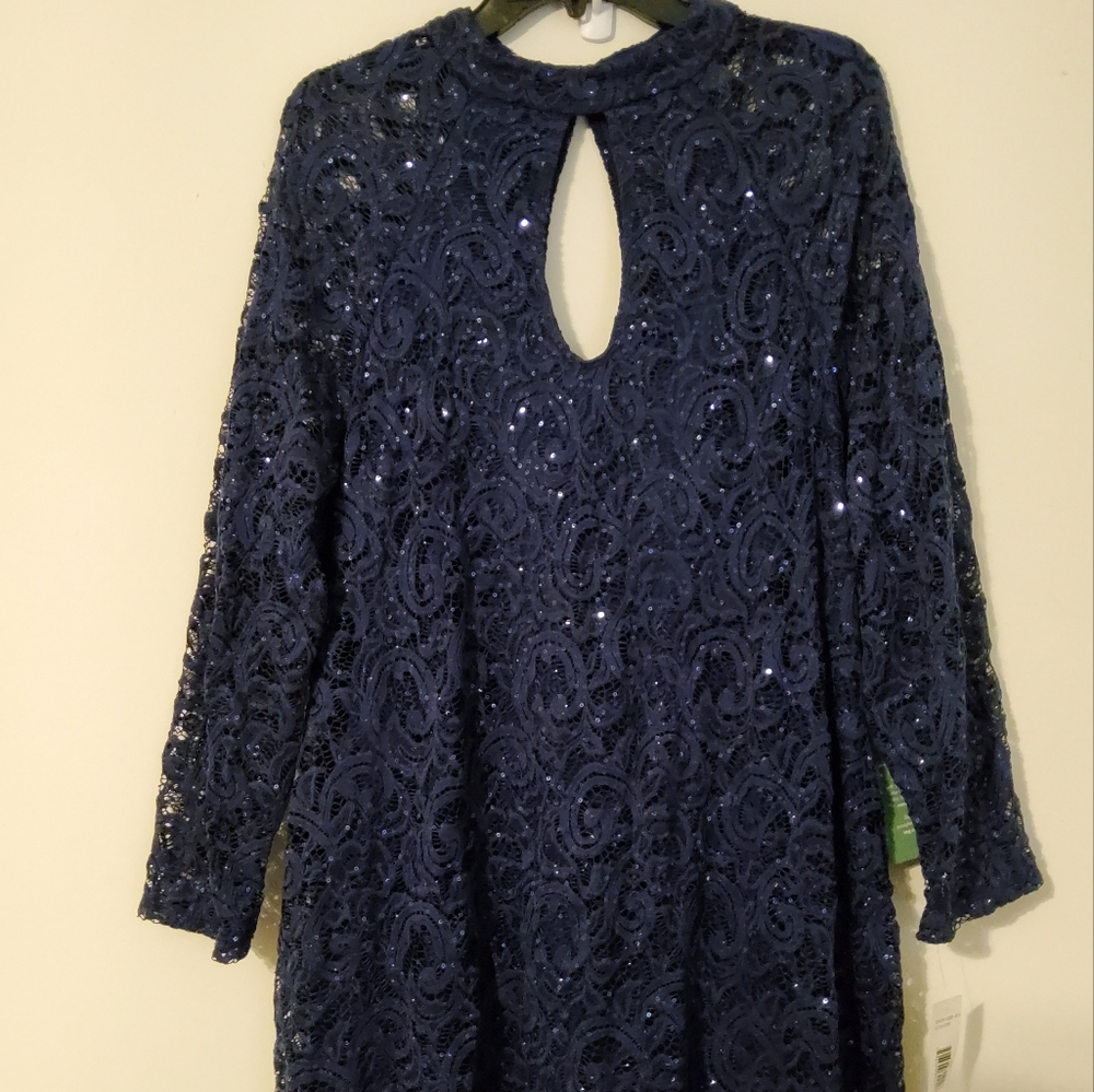 Blue Sage Stretch Navy Blue Embroidered Lace Sequins Keyhole Neckline Size 22W - Picture 2 of 10